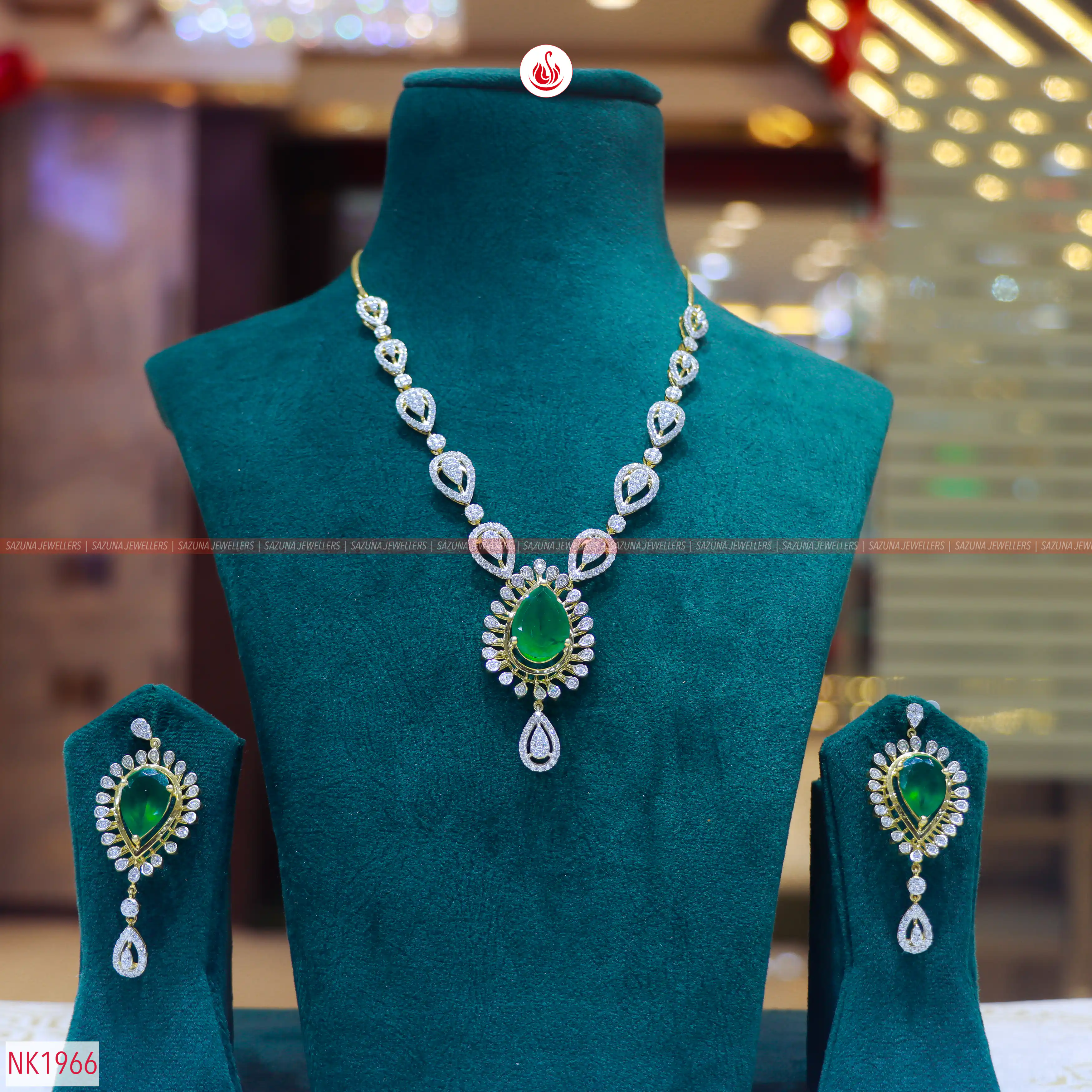 Sazuna Zareen Emerald Diamond Necklace